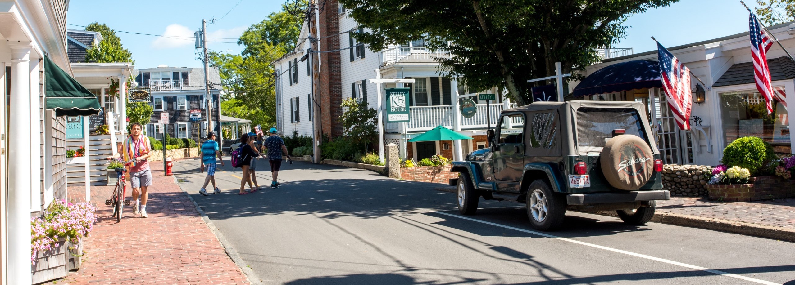 Cars towed after Chilmark crash - The Martha's Vineyard Times